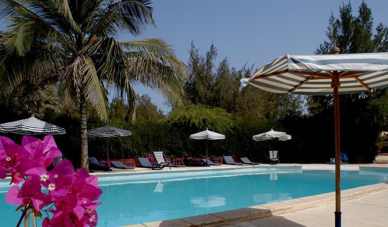 Hotel Mermoz Saint-Louis Buitenkant foto