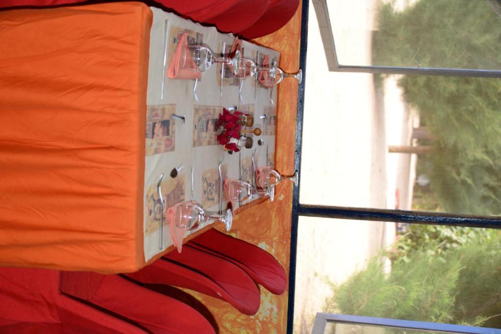 Hotel Mermoz Saint-Louis Buitenkant foto